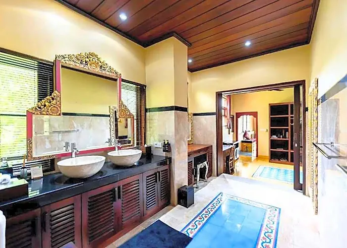 Exclusive Presidential 4 Bedroom Private Pool *